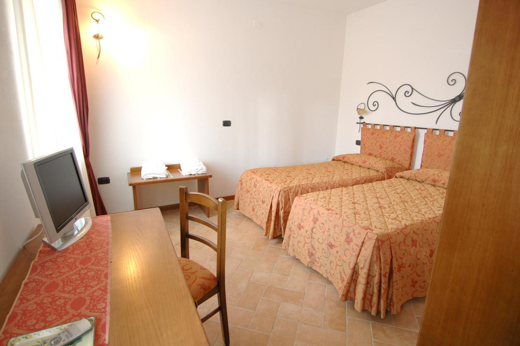 Colleverde Country House & Spa 乌尔比诺 外观 照片
