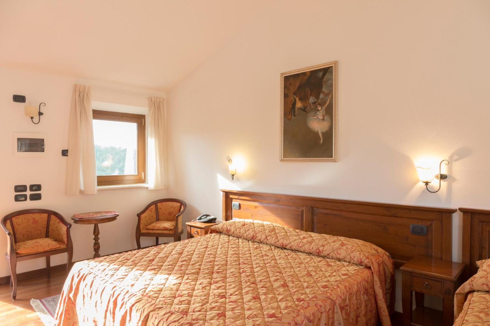 Colleverde Country House & Spa 乌尔比诺 外观 照片