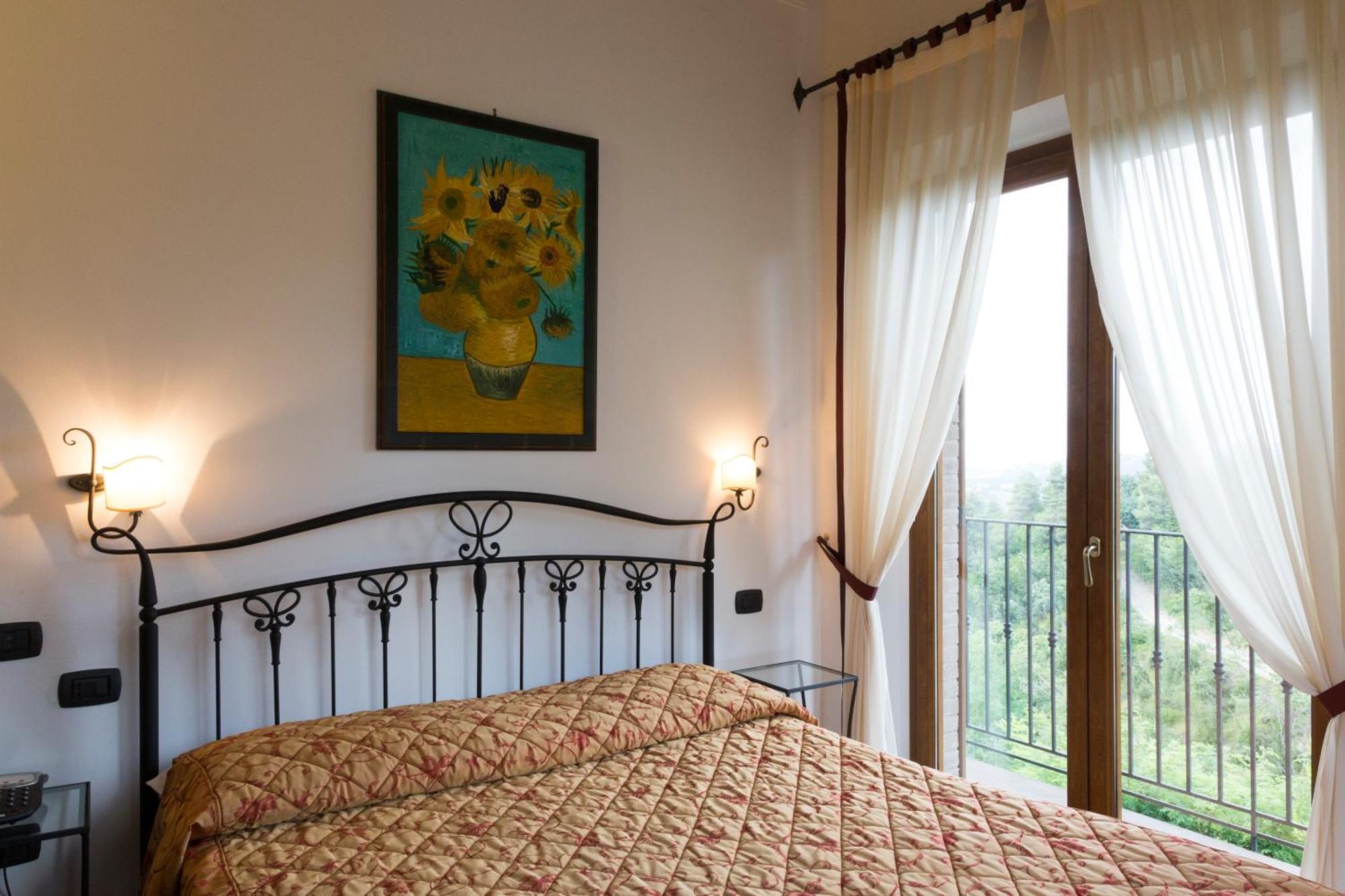 Colleverde Country House & Spa 乌尔比诺 外观 照片